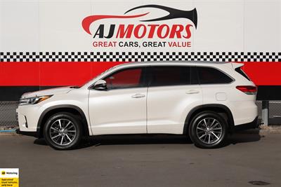 2020 Toyota Highlander - Thumbnail