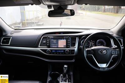 2020 Toyota Highlander - Thumbnail