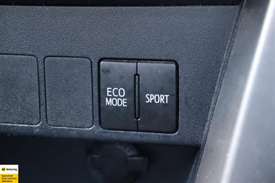 2017 Toyota RAV4 - Thumbnail