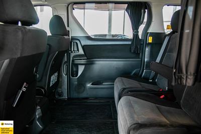 2012 Toyota Vellfire - Thumbnail