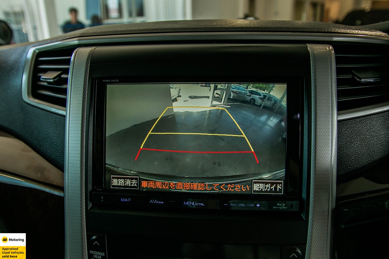 2012 Toyota Vellfire