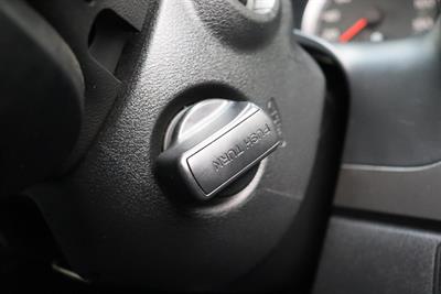 2013 Honda Stream - Thumbnail