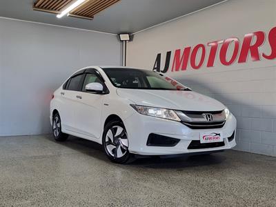 2015 Honda Grace - Thumbnail