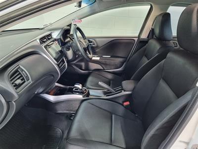 2015 Honda Grace - Thumbnail