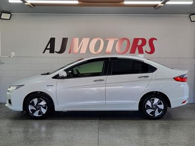 2015 Honda Grace - Thumbnail