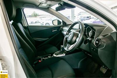 2015 Mazda Demio - Thumbnail