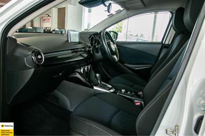 2015 Mazda Demio - Thumbnail