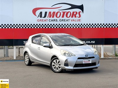 2013 Toyota Aqua - Thumbnail