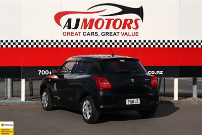2017 Suzuki Swift - Thumbnail