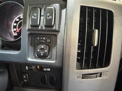 2012 Mitsubishi Delica - Thumbnail