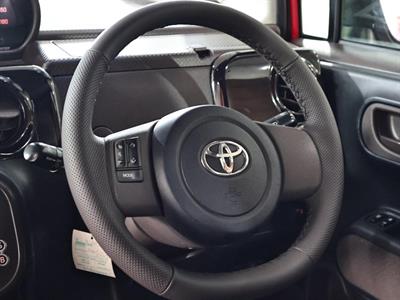 2013 Toyota Spade - Thumbnail