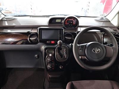 2013 Toyota Spade - Thumbnail