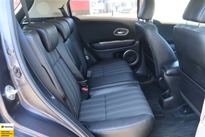 2016 Honda Vezel - Thumbnail