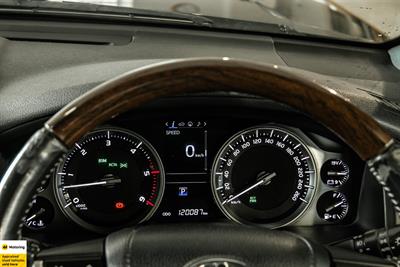 2017 Toyota Land Cruiser - Thumbnail