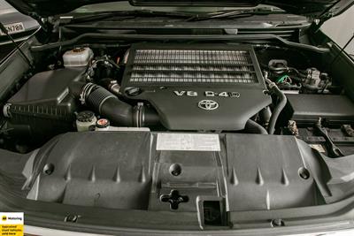 2017 Toyota Land Cruiser - Thumbnail