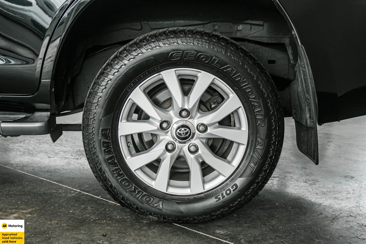 2017 Toyota Land Cruiser