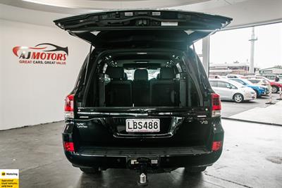 2017 Toyota Land Cruiser - Thumbnail