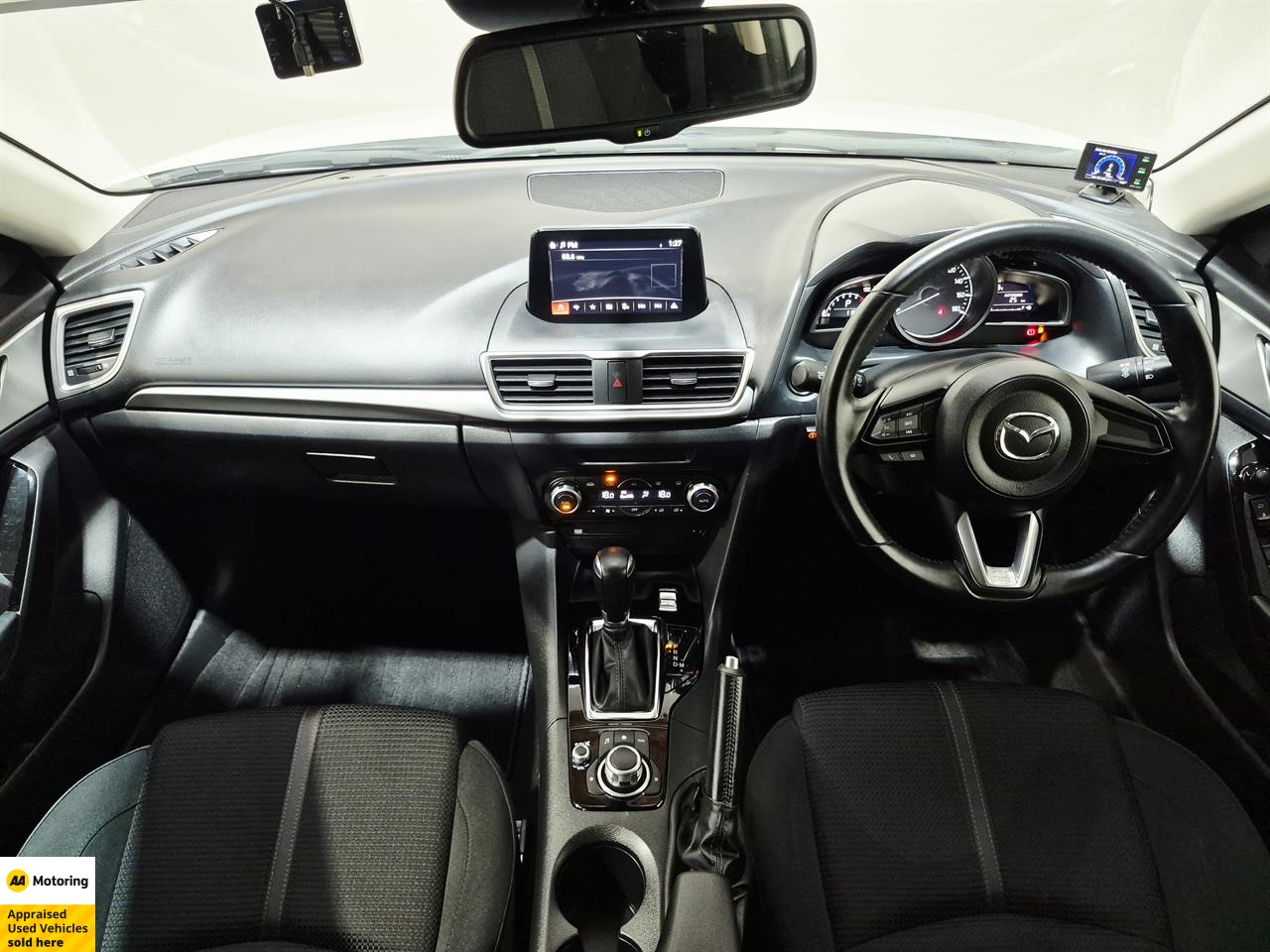 2018 Mazda Axela