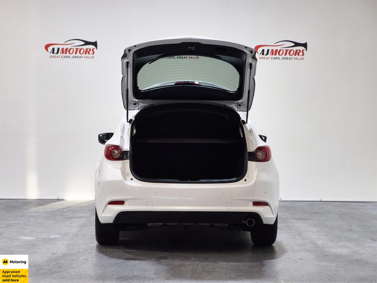 2018 Mazda Axela