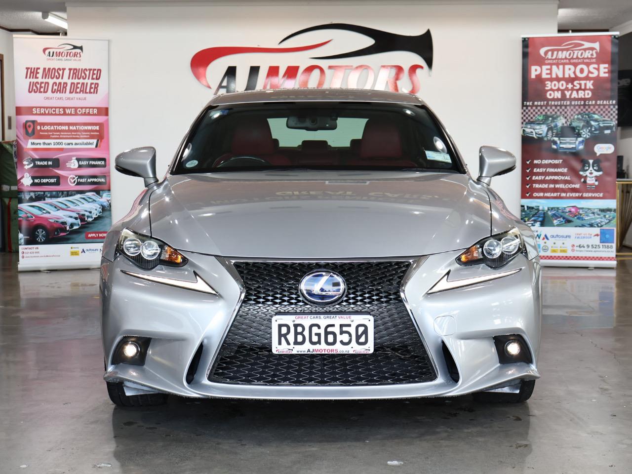 2014 Lexus IS 300h