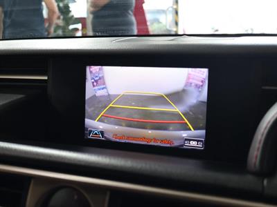 2014 Lexus IS 300h - Thumbnail