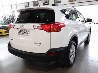 2014 Toyota RAV4 - Thumbnail
