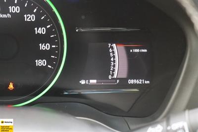 2018 Honda Vezel - Thumbnail