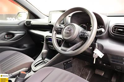 2021 Toyota Yaris - Thumbnail