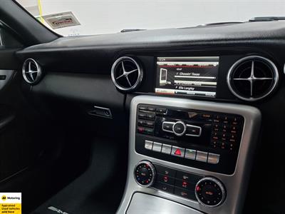 2016 Mercedes-Benz SLK 300 - Thumbnail
