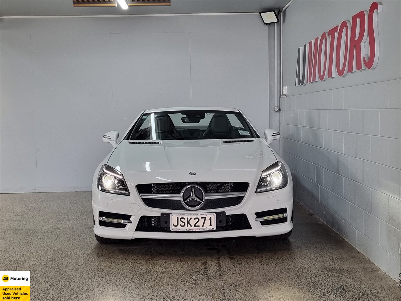 2016 Mercedes-Benz SLK 300