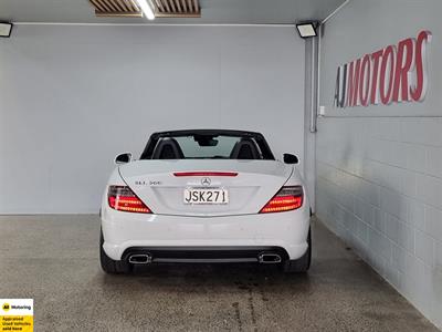 2016 Mercedes-Benz SLK 300 - Thumbnail