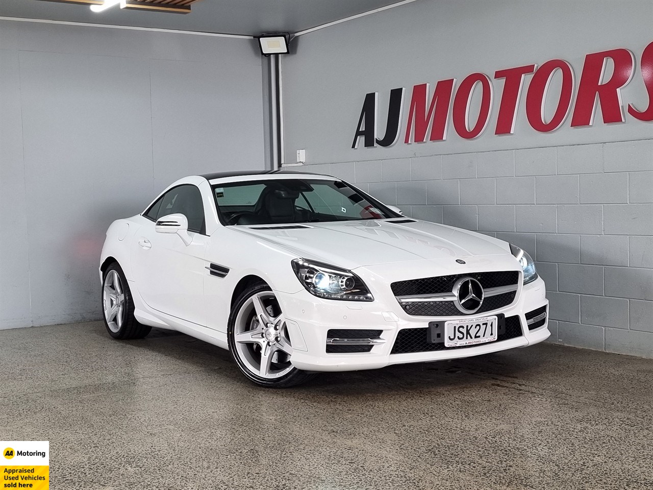 2016 Mercedes-Benz SLK 300
