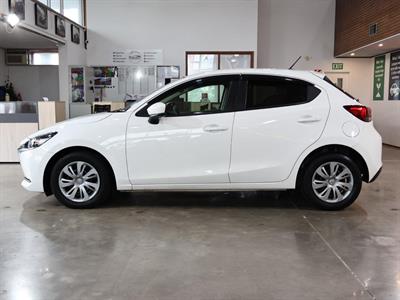 2020 Mazda 2 - Thumbnail