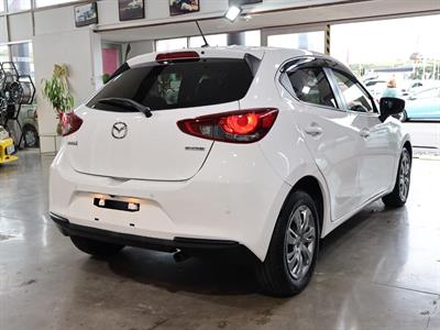 2020 Mazda 2 - Thumbnail