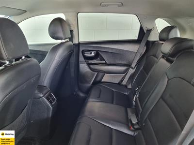 2020 Kia Niro - Thumbnail