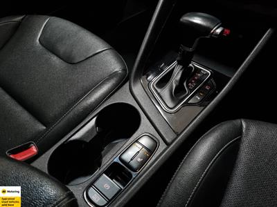 2020 Kia Niro - Thumbnail