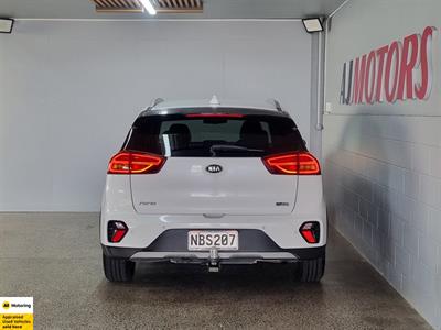 2020 Kia Niro - Thumbnail
