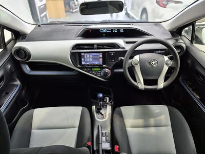 2014 Toyota Aqua - Thumbnail