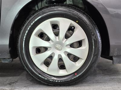 2014 Toyota Aqua - Thumbnail