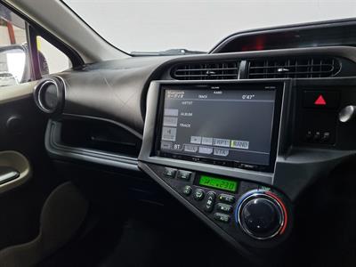 2013 Toyota Aqua - Thumbnail