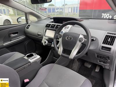 2012 Toyota Prius - Thumbnail