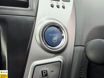 2012 Toyota Prius - Thumbnail