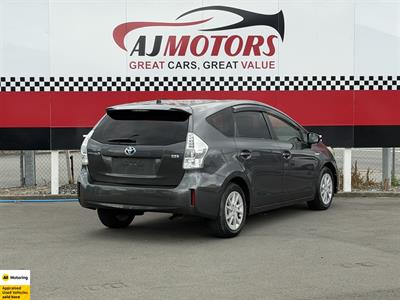 2012 Toyota Prius - Thumbnail