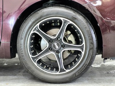 2014 Toyota Prius - Thumbnail