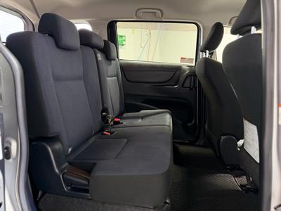 2015 Toyota Sienta - Thumbnail