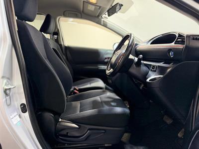 2015 Toyota Sienta - Thumbnail