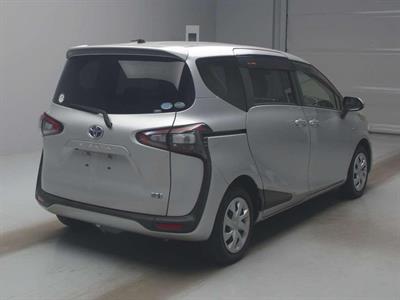 2015 Toyota Sienta - Thumbnail