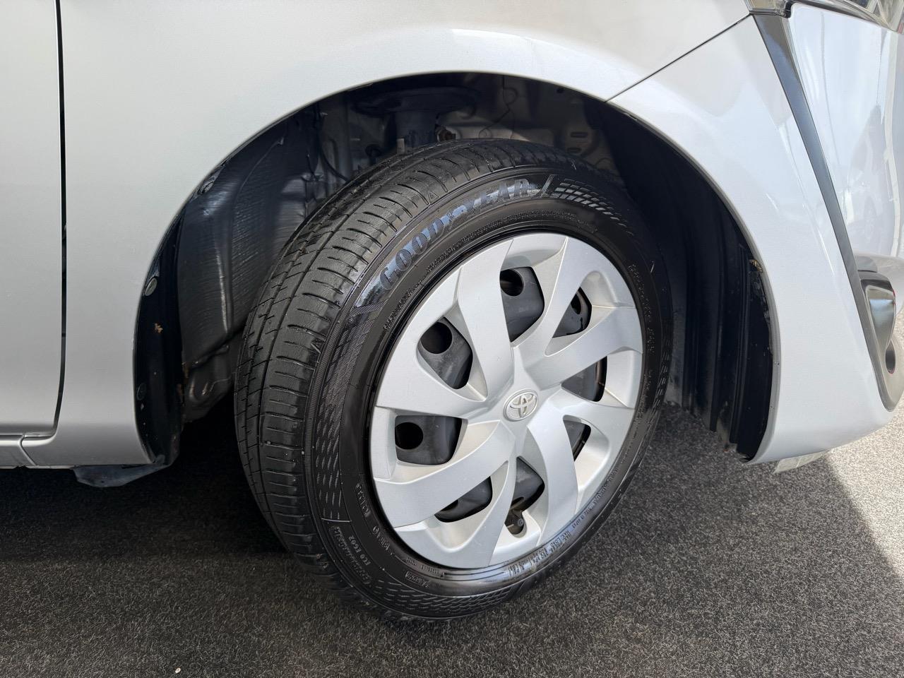2015 Toyota Sienta