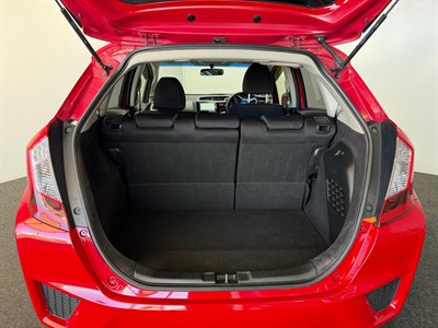 2014 Honda Fit Hybrid - Thumbnail