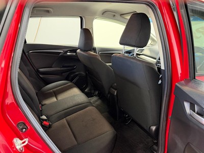 2014 Honda Fit Hybrid - Thumbnail